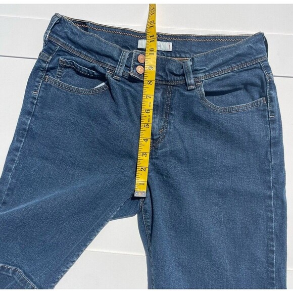 Levi’s 515 Bermuda Jean Shorts Women’s 8 Dark Wash Mid Rise Summer Denim - Picture 8 of 9